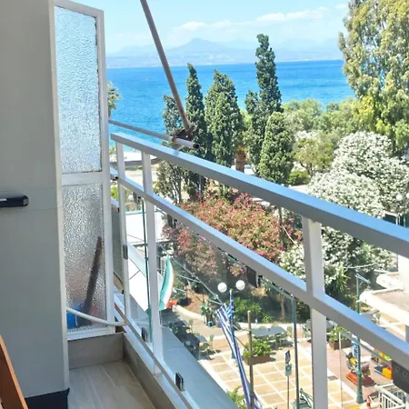 Lux Azura Seaside In The Heart Of Loutráki